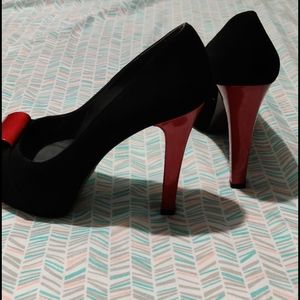 Stuart Weitzman Black Red platform 7.5 5" heels